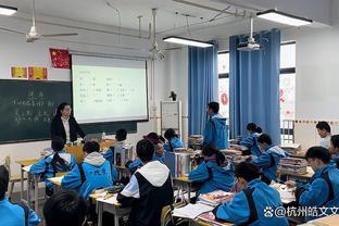 球场丨城堡 斯洛伐克球队特伦钦主场